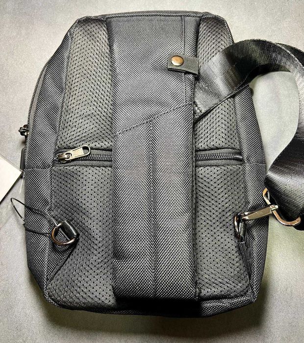 Geantă crossbody Tigernu T-B8050 - Unisex - Impermeabil - Negru
