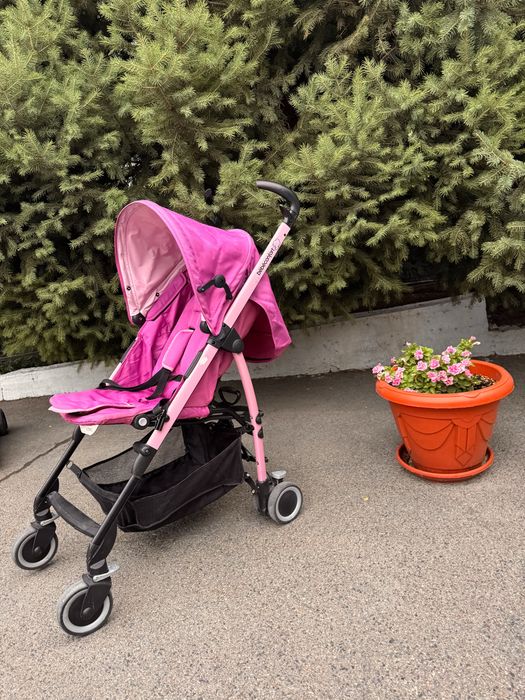 Детская коляска бренда Chicco