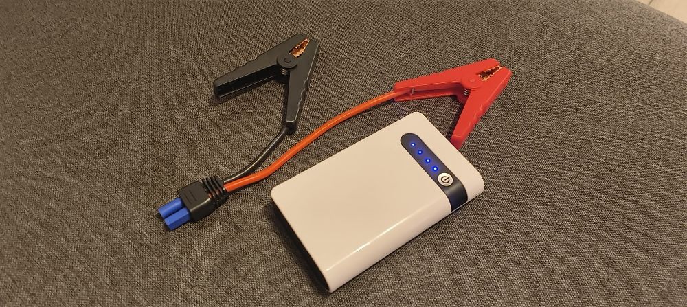 Baterie externa cu lanterna si lampa SOS 20.000 mah