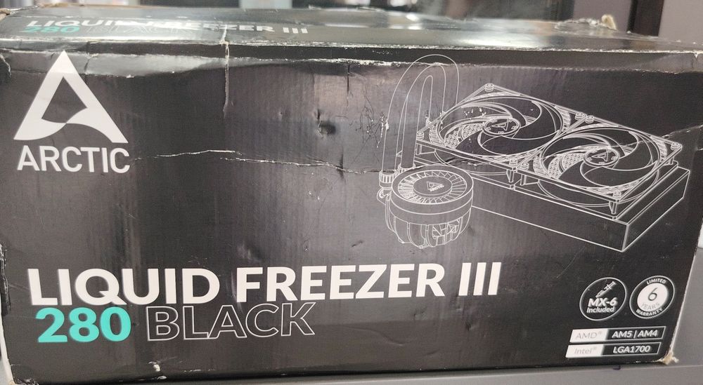 Vând cooler freezer Iii nou nefolosit