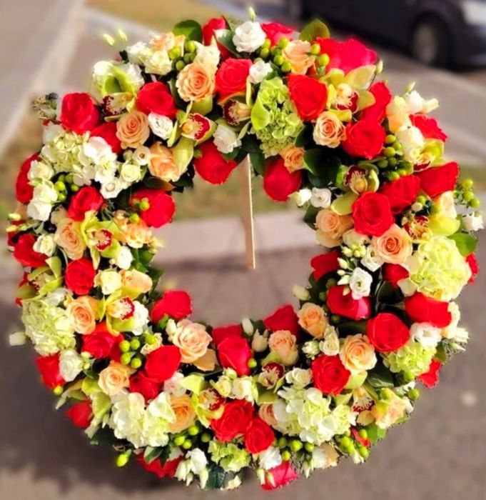 Coroane funerare diverse pe m_e_m_o_r_i_a_s_f_u_n_e_r_a_r_punct_c_o_m