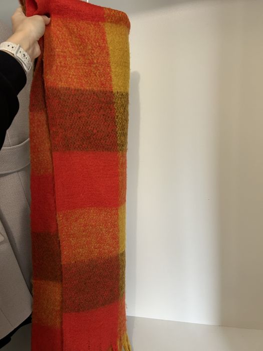 Дамски шалове нови