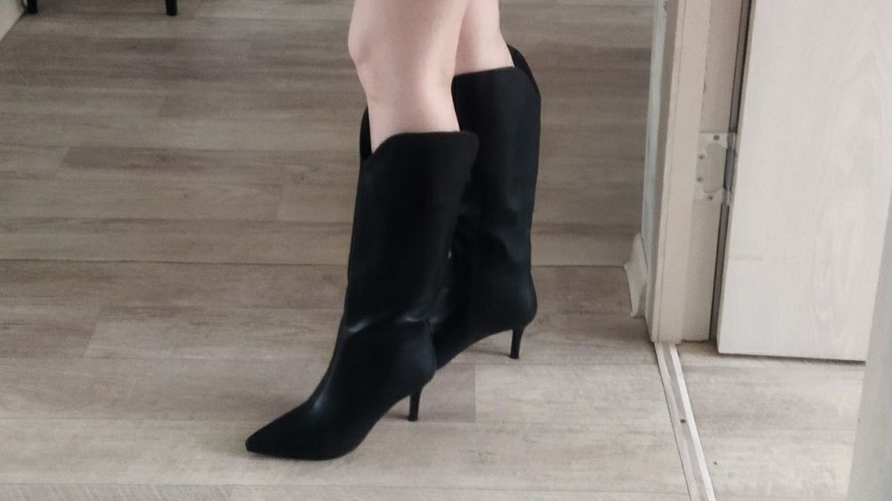 Красивые,удобные,осенние сапожки