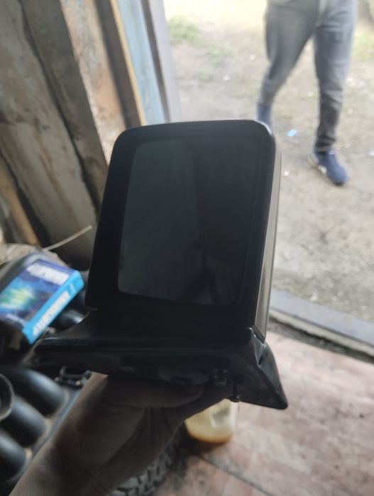 продам запчасть. мерс124