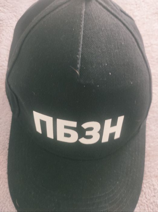 Нова черна шапка с козирка ПБЗН