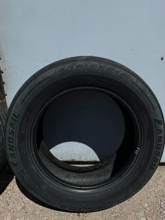 Продам комплект летние резины 205х65х16