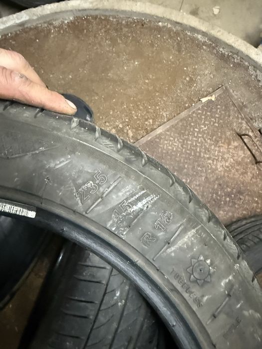 летни гуми 235/45/18