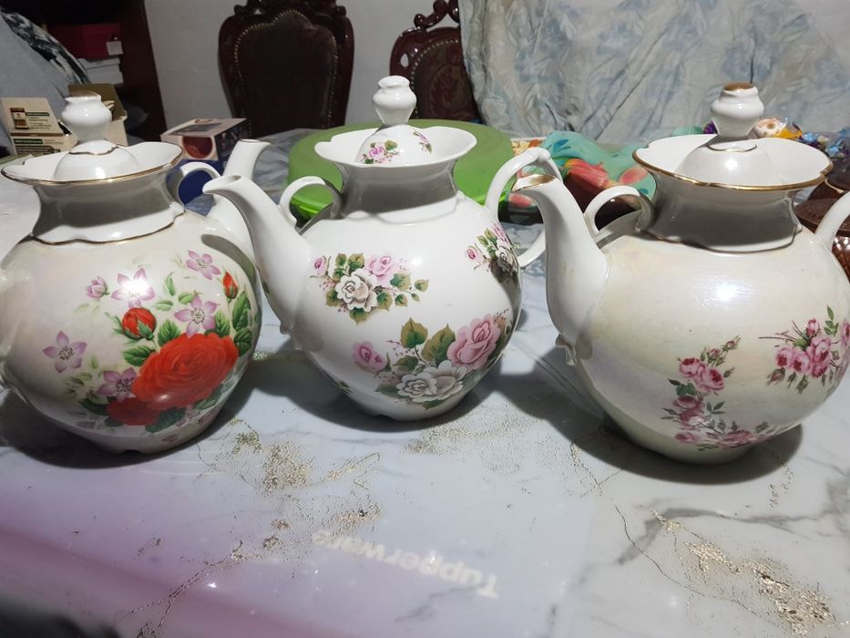 Фарфоровые заварники  2л,супницы новые,соусницы