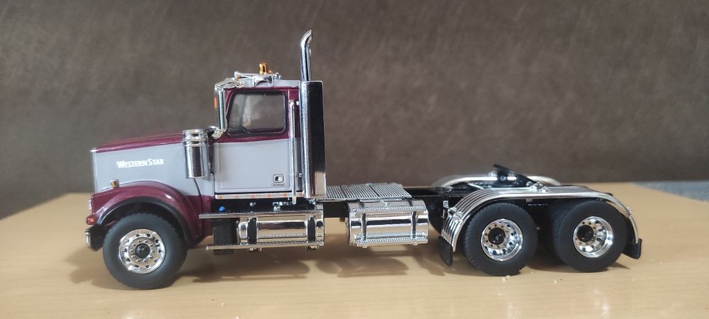 Метални модели  мащаб 1:50