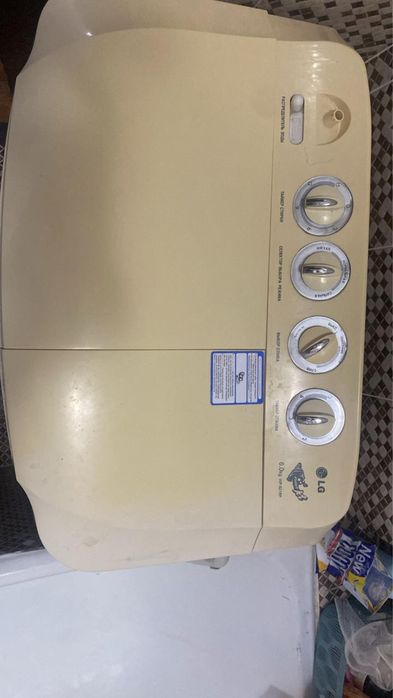 Продается стиральная машина полуавтомат