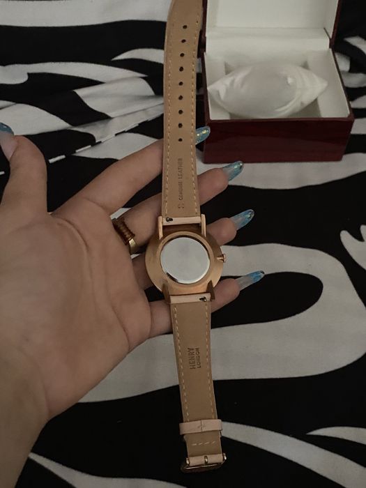 Ceas de dama , Henry London