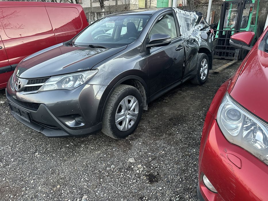 Тойота Рав4 Toyota Rav4 2.0д4д 124кс 2014г  На части!