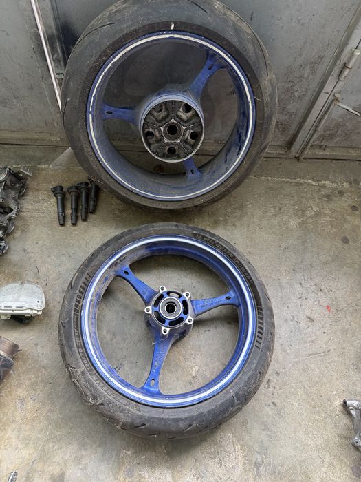 Suzuki k6-k7 600