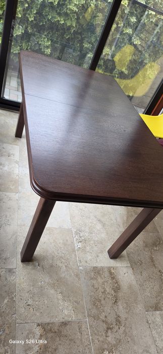 Masa de living extensibilă