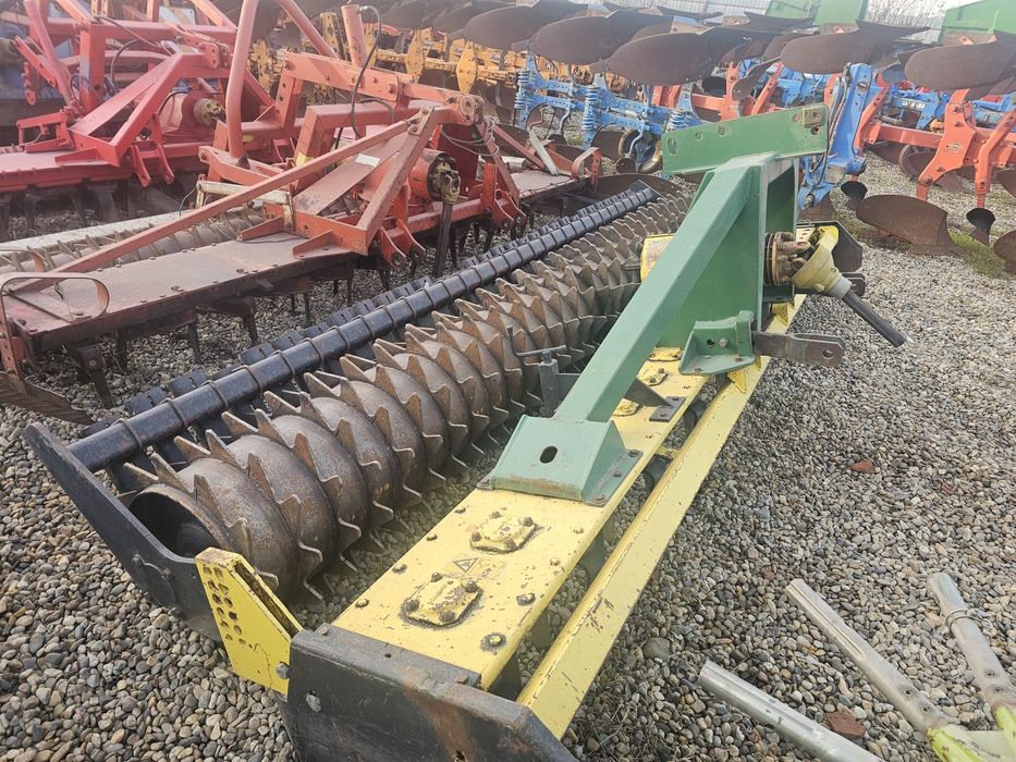 Grapa rotativa freza plug disc coasa grebla remorca gunoiera