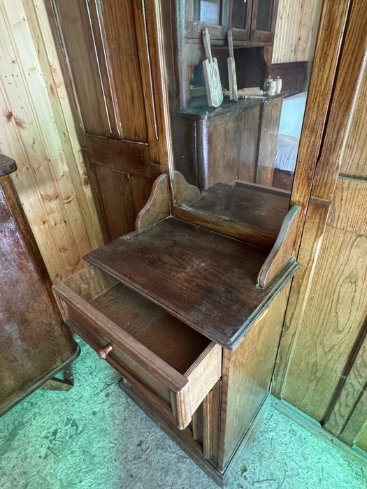 Продам прихожую антиквариат