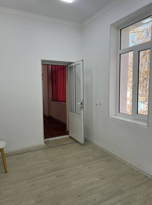 Центр! ВЫСОКОПОТОЛОЧКА!  3 комн!