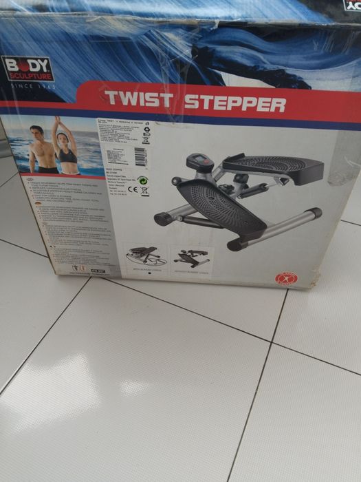 Степер с компютър и ластици