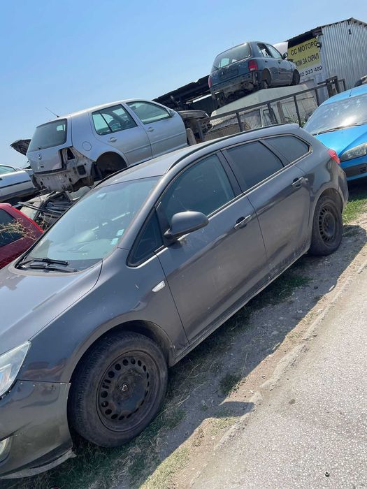 Опел Астра J 1.3 дизел /Opel Astra J  на части 2011 70kw