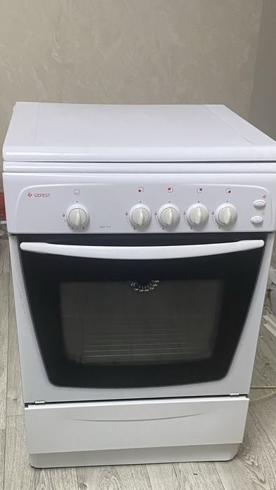 Продам газовую плиту Гефест