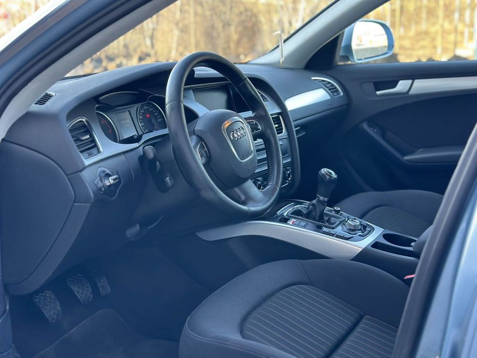 Audi A4 B8 SLine Berlina 2.0 TDI – 143 CP – 2009– 6+1 Trepte Stare IMPECABILĂ