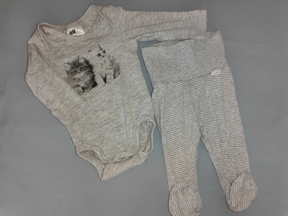 дрехи за новородено момичвнце  50-56