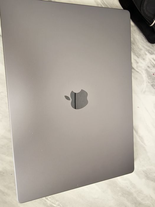 Макбук про 16.2 озу 32 ссд 512 новый