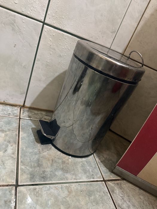 Метално кошче за боклук