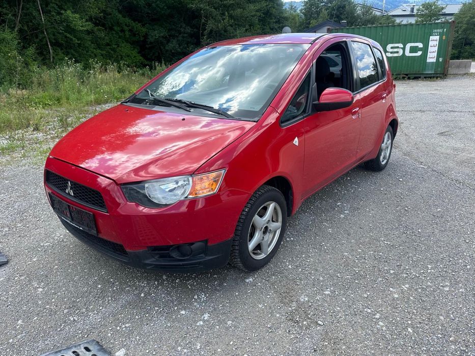 Mitsubishi Colt  2011 1.1 75 кс само на части