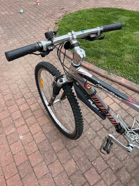 Bicicleta CONAN AFX si  bicicleta Specialized HardRock