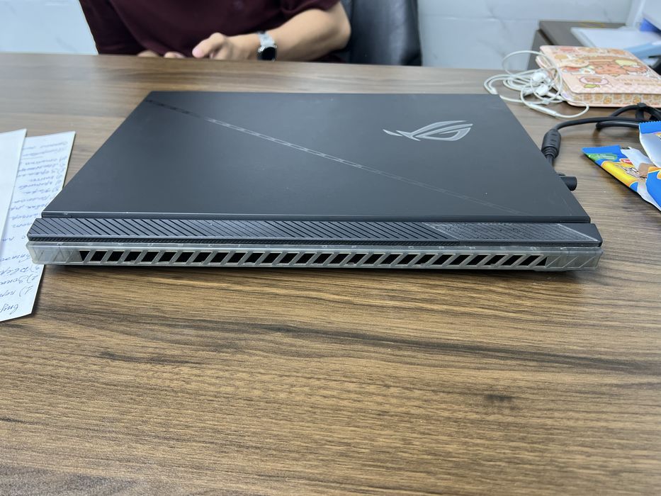 ASUS ROG Strix SCAR 18 (2023)