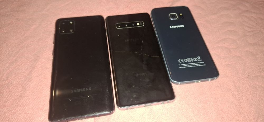 Vand telefoane pt piese