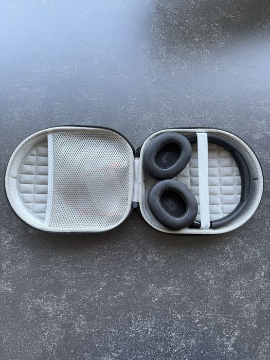 Casti wireless over-ear JBL Tune 720Bt + husa pentru casti bonus