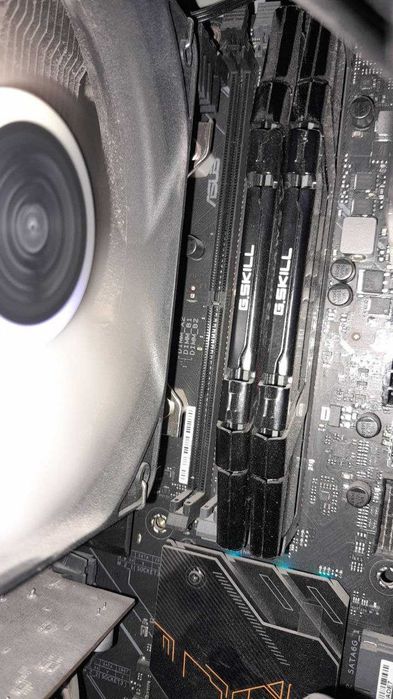 Kompyuter Intel Core i5 12400F /32/256 / TUF GAMING Z690-PLUS WIFI D4