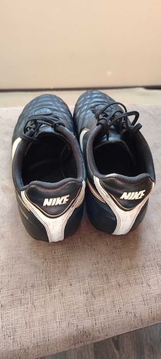 Бутонки NIKE TIEMPO Размер EUR 42 / UK 7,5