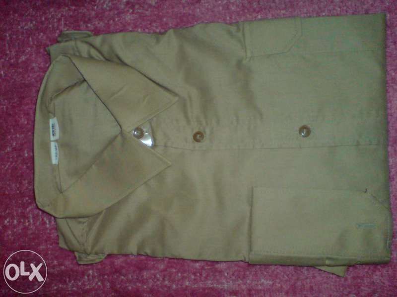 Риза мъжка 2бр. общо 10лв.