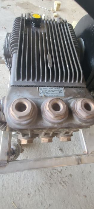 мойка  340  600   бар карчер      .