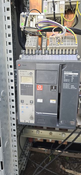 Щит АВР с наполнением