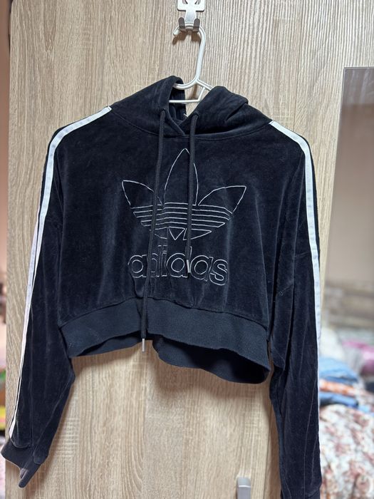 Crop суичър худи adidas велурен с качулка