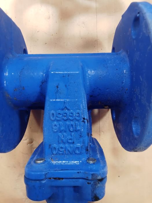 Продам краны новые