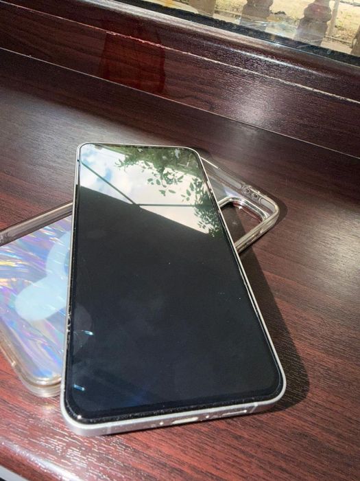 Продам срочно Samsung Galaxy S24 FE