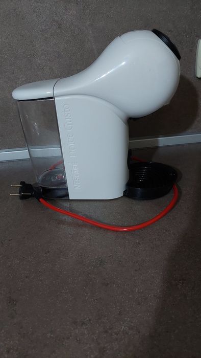 Кафе машина  nescafe dolche gusto krups