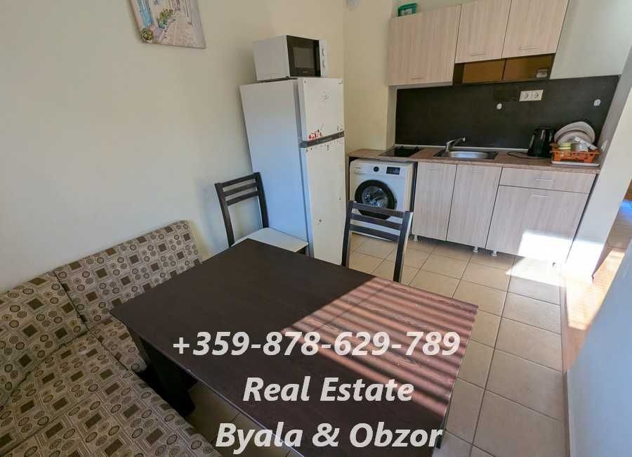 Двустаен апартамент в централна част на гр.Бяла