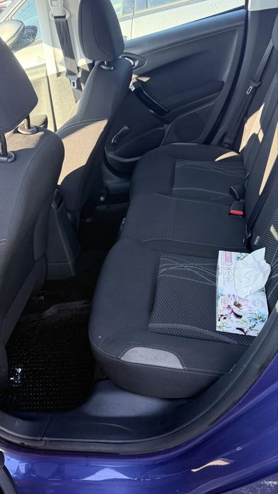 Peugeot 208 – 2015 | 1.2 benzină