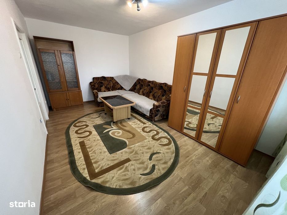 Închiriez apartament 2 camere decomandat – zona Mihai Viteazul