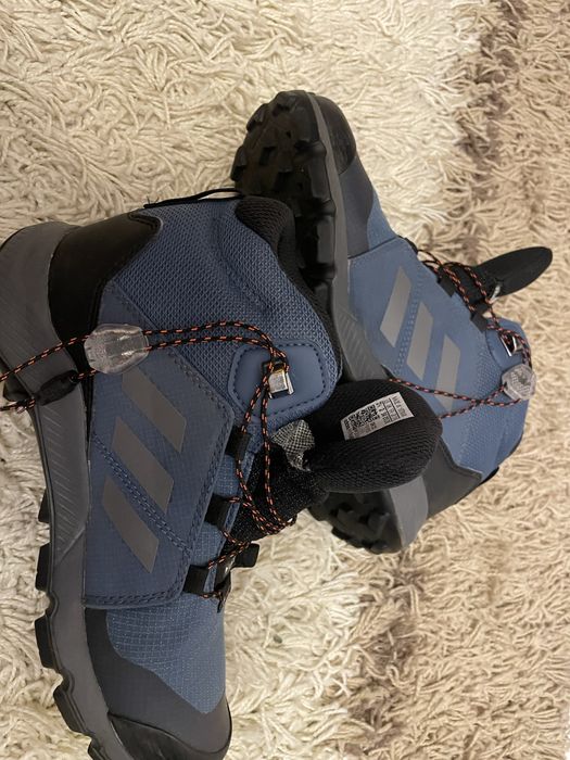 Ghete impermeabile adidas terrex marime 34