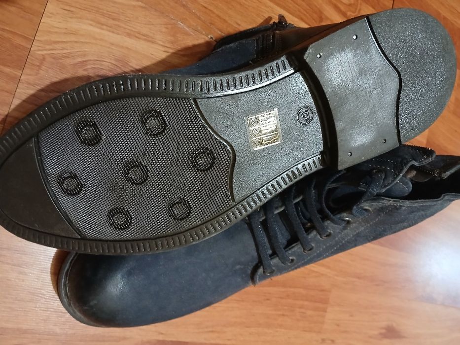 Ghete noi pentru barbati din piele, marimea 43