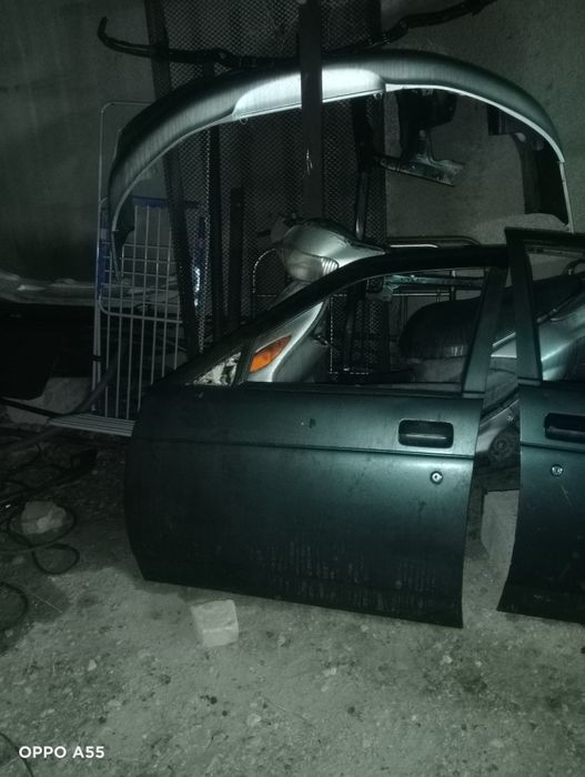 Продам двери и багажник Лада приора 2110
