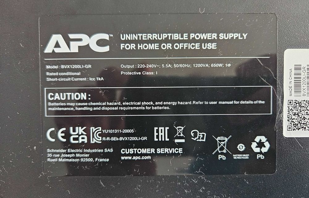 UPS APC BVX1200LI-GR Line interactive, 1200VA, 4 prize Schuko