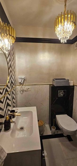 Vând apartament permium